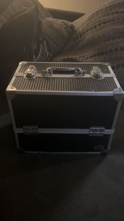 Make Up Box 