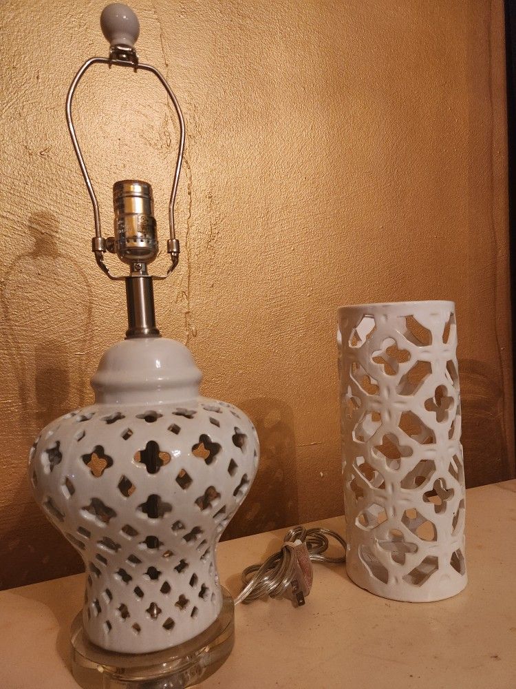 Cool White Lamp and Vase Set