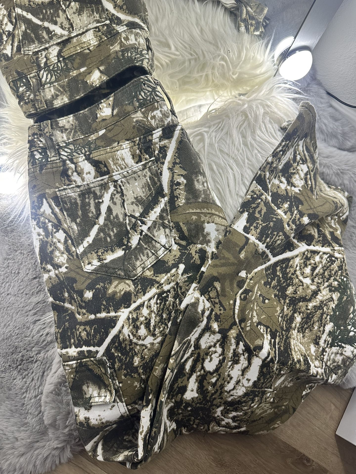 Women’s Camo pants