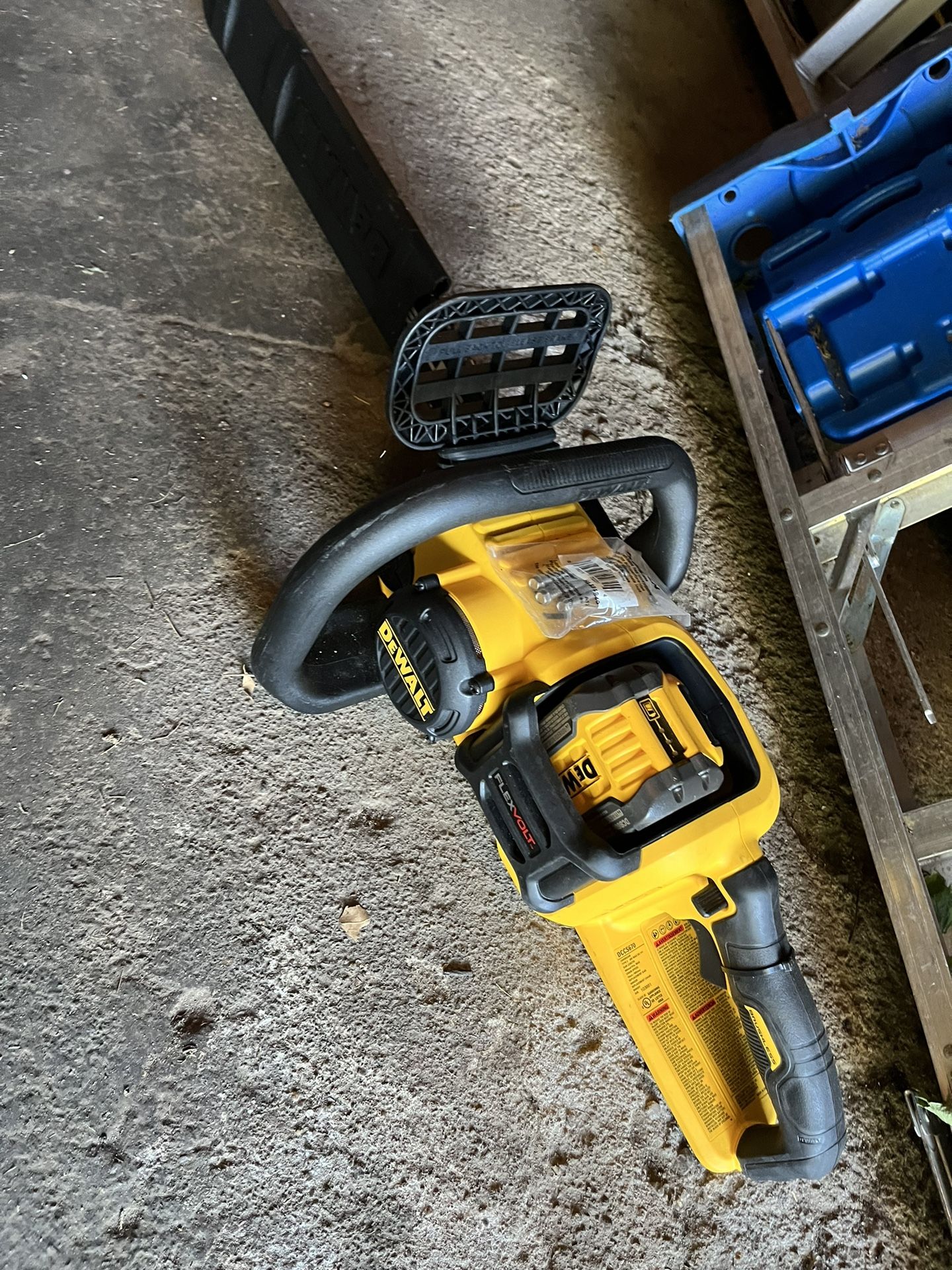 Dewalt 60v Brushless Chainsaw With Battery