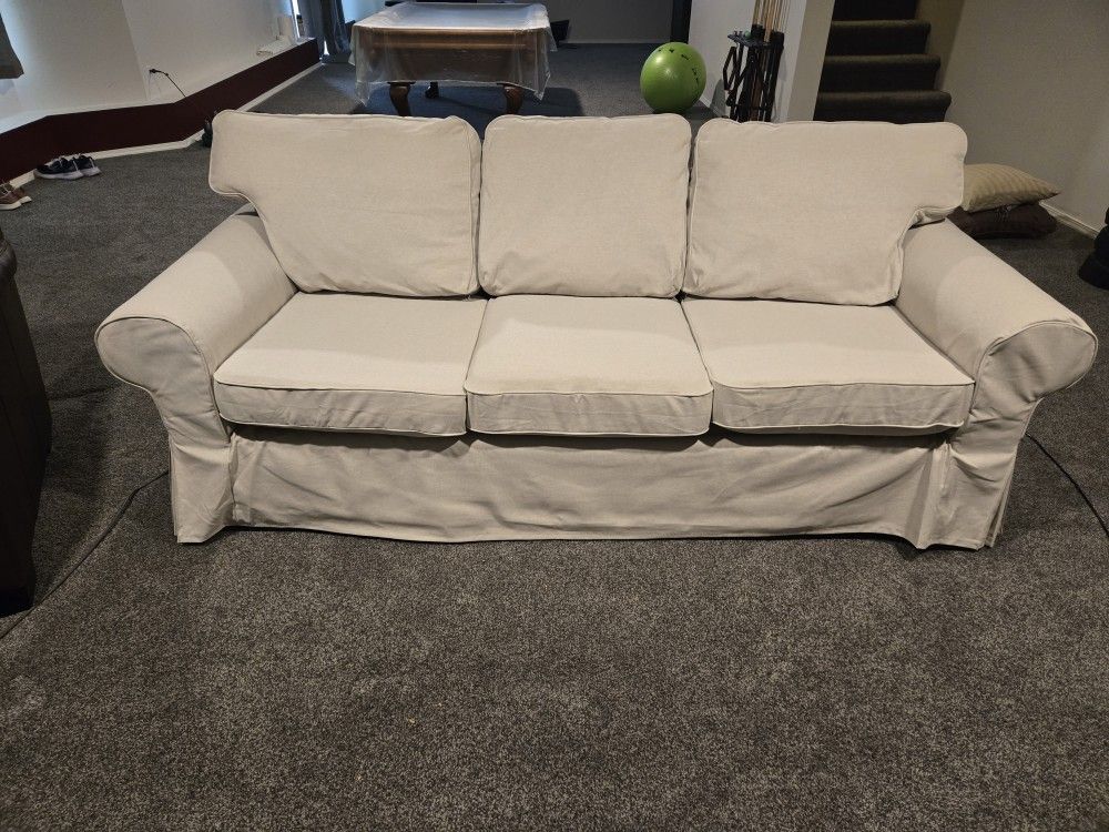 IKEA Uppland Sofa