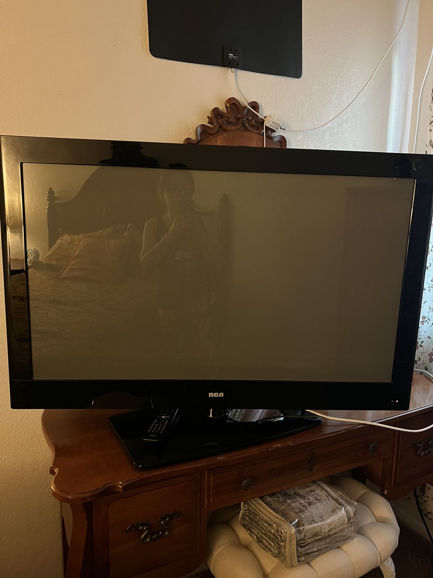 RCA TV 42”