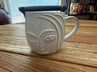 Starbucks 2013 Collectible Embossed Mermaid coffee mug