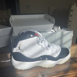 Jordan 11 Size 4.5