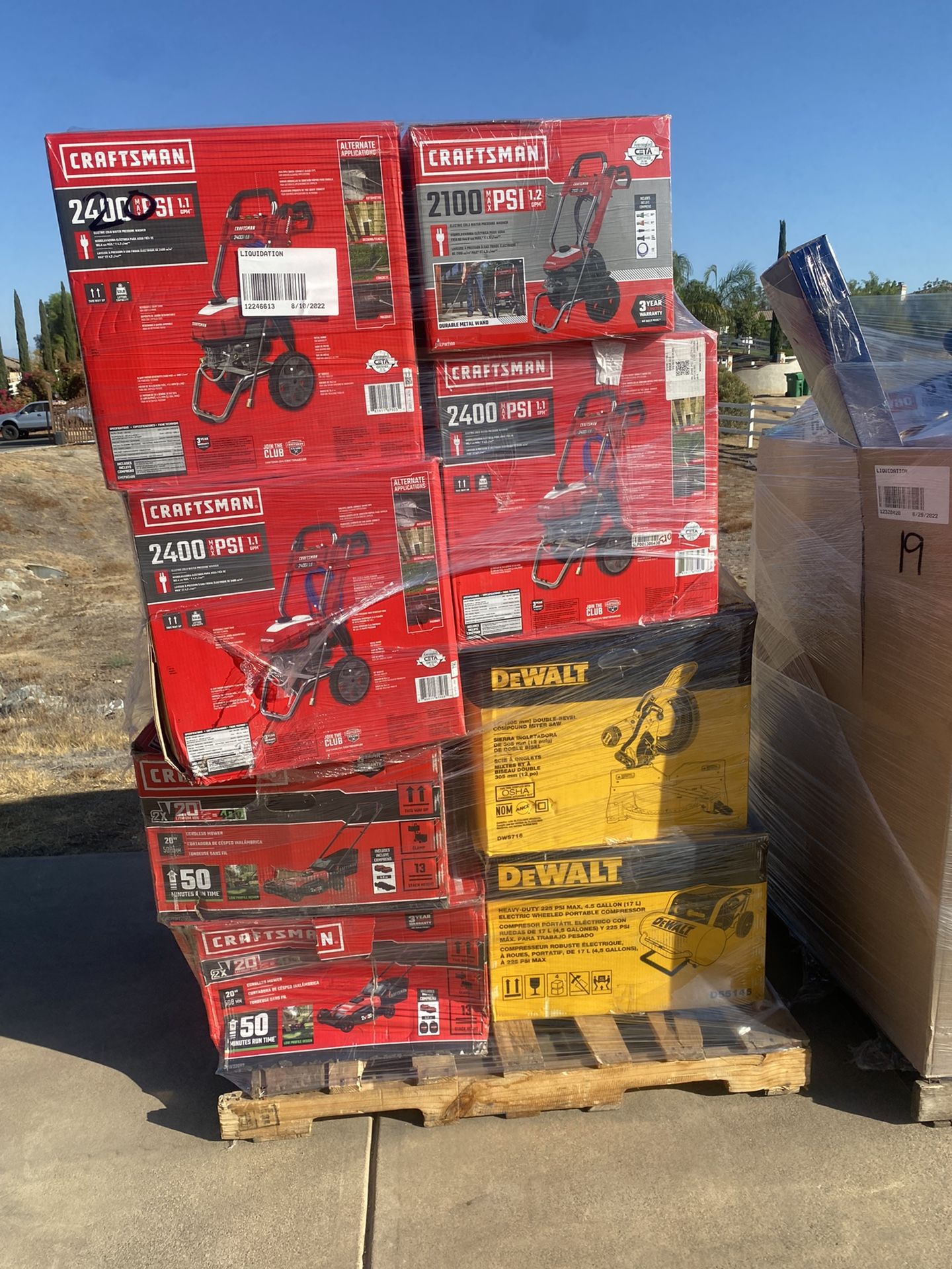 Lowes Pallet Sale for Sale in Riverside, CA OfferUp