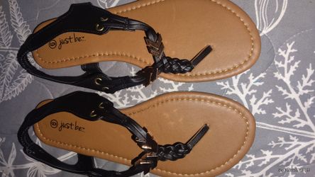 Woman's Sandals size 7