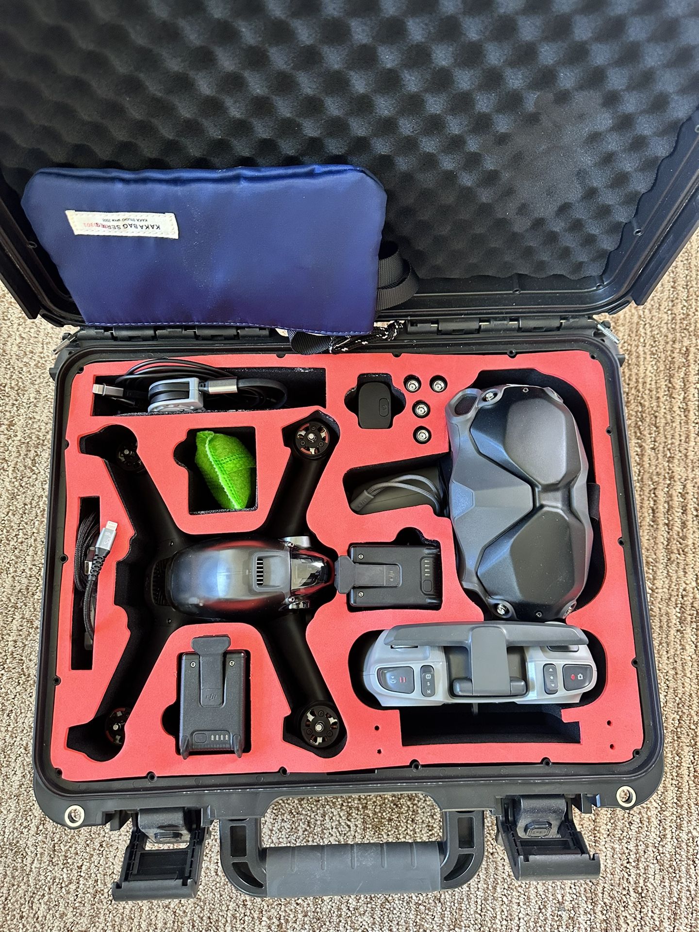 DJI FPV + Motion Controller + Extra Battery + Case