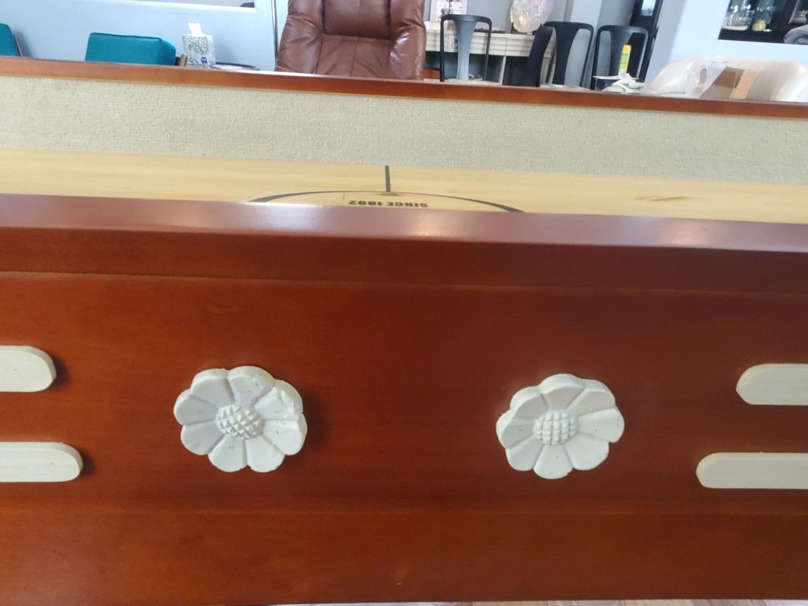 Premier 12' Shuffleboard Table in Mahogany for Sale in Las Vegas, NV