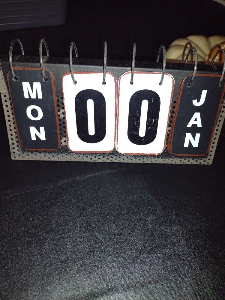 Metal Calendar With Movable Months And Days