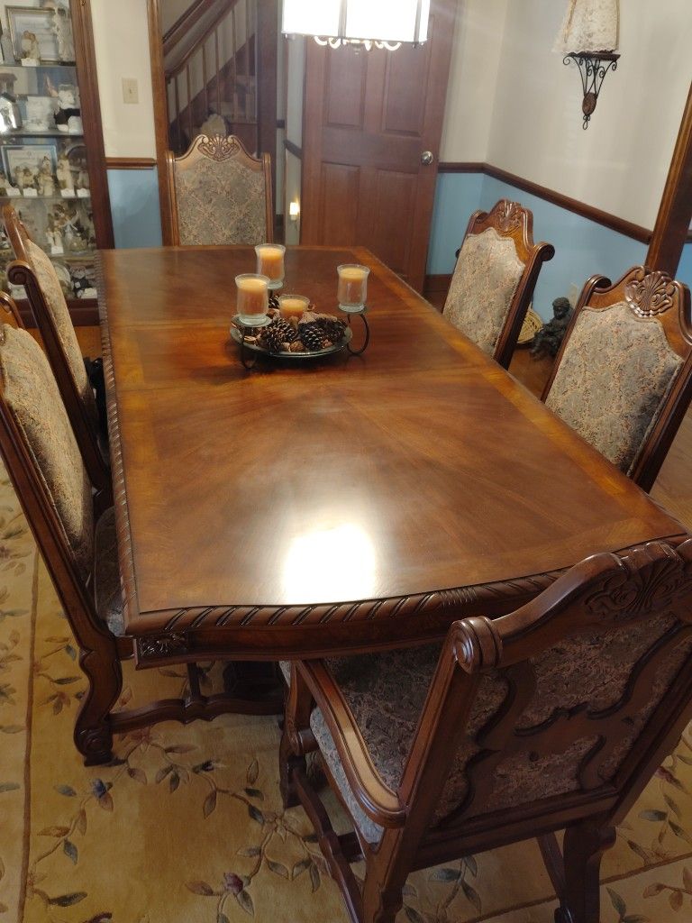 Dining Room Table And China Cabinet