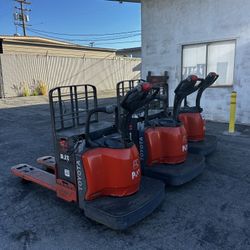 8000 Pound Cap Toyota Pallet Jack