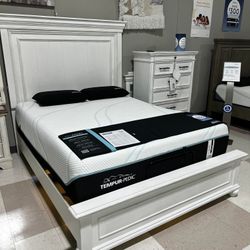 Kanwyn White Bedroom Furniture Set 🔥 Queen Bed, King Bed, Dresser, Mirror, Nightstand, Chest, Mattress Only $39-$90 Down Payment
✅ 90 Days Same as Ca