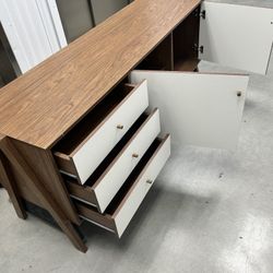 Modern Walnut Storage Cabinet / Sideboard – Huge Storage Space – Mid Century Style