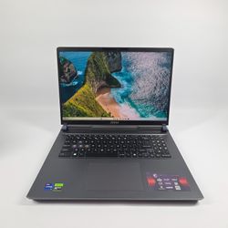 MSI Vector 17 HX i9-14900HX 2.2GHz 32GB RAM 1TB SSD GeForce RTX 4070