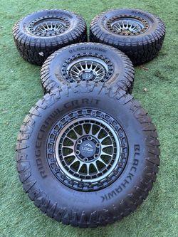 Lock Mojave Wkeels and tires 35x12.50/17