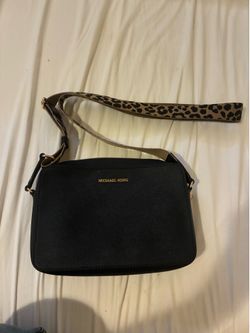 Michael Kors Black Crossbody Purse with Leopard Strap – Excellent Condition