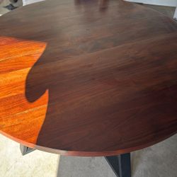 Modern Round Dining Table 