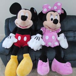 Giant Mickey & Minnie