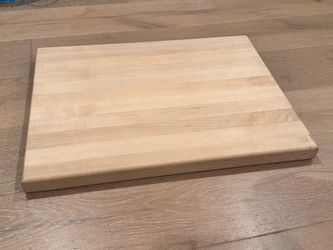 Michigan Maple Block Co. 24” × 18” Solid Maple Cutting Board – Like New