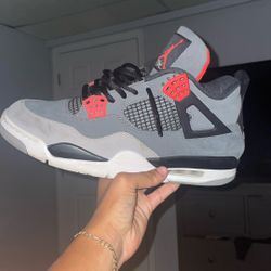 Infrared Jordan 4 