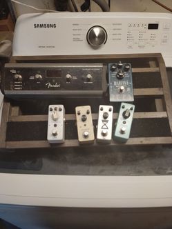 Pedal broad with foot effect padals