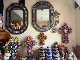 Macetas de Talavera y Decoraciónes ,diferentes diseños y diferentes $$precios .