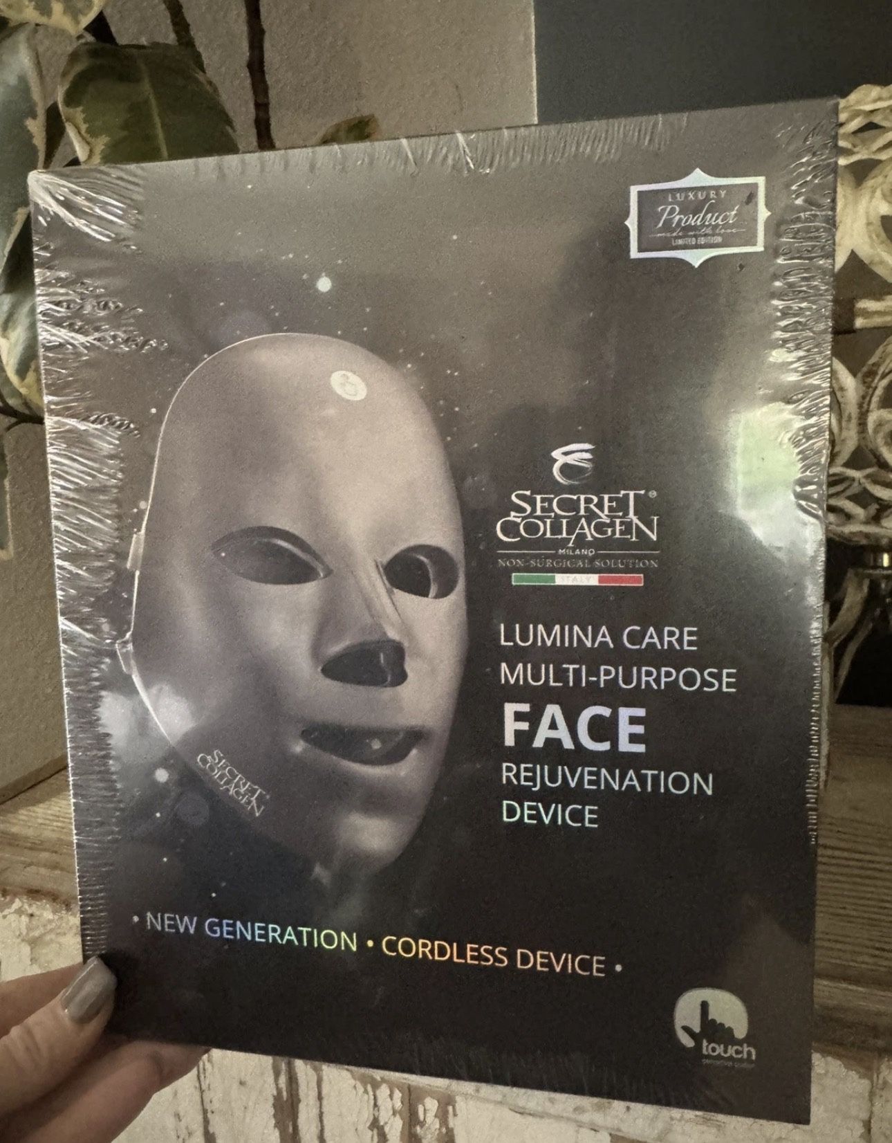 Secret Collagen Lumina Care LED Face Rejuvenation Mask Device New Sealed