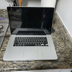 Laptop Apple MacBook Pro