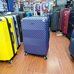 Luggage Hard Case Navy Blue Color 28 Inches  50 Pounds 25kilo 