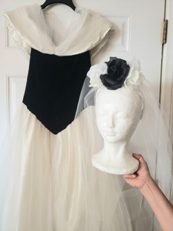 Dead bride Halloween costume