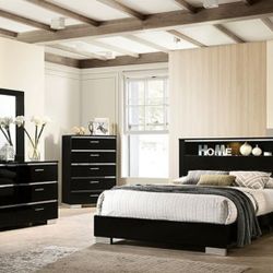 Brand New Black Modern Style 4pc Queen Bedroom Set (Available In California & Eastern King)