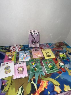 Snario Hello Kitty and Friends Pins