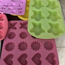 Baking molds
