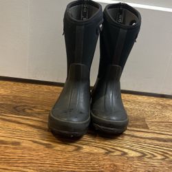 Black Waterproof Bogs