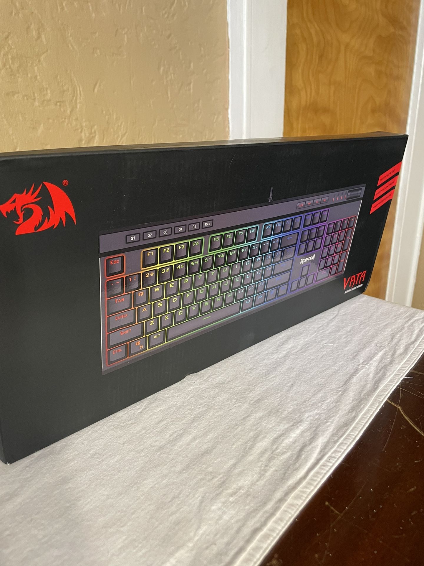RedDragon VATA K580 Gaming Mechanical Keyboard