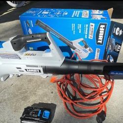 HART 40-Volt 550 CFM at 125 mph Brushless Turbo Fan Blower Kit, (1) 4.0Ah Lithium-Ion Battery