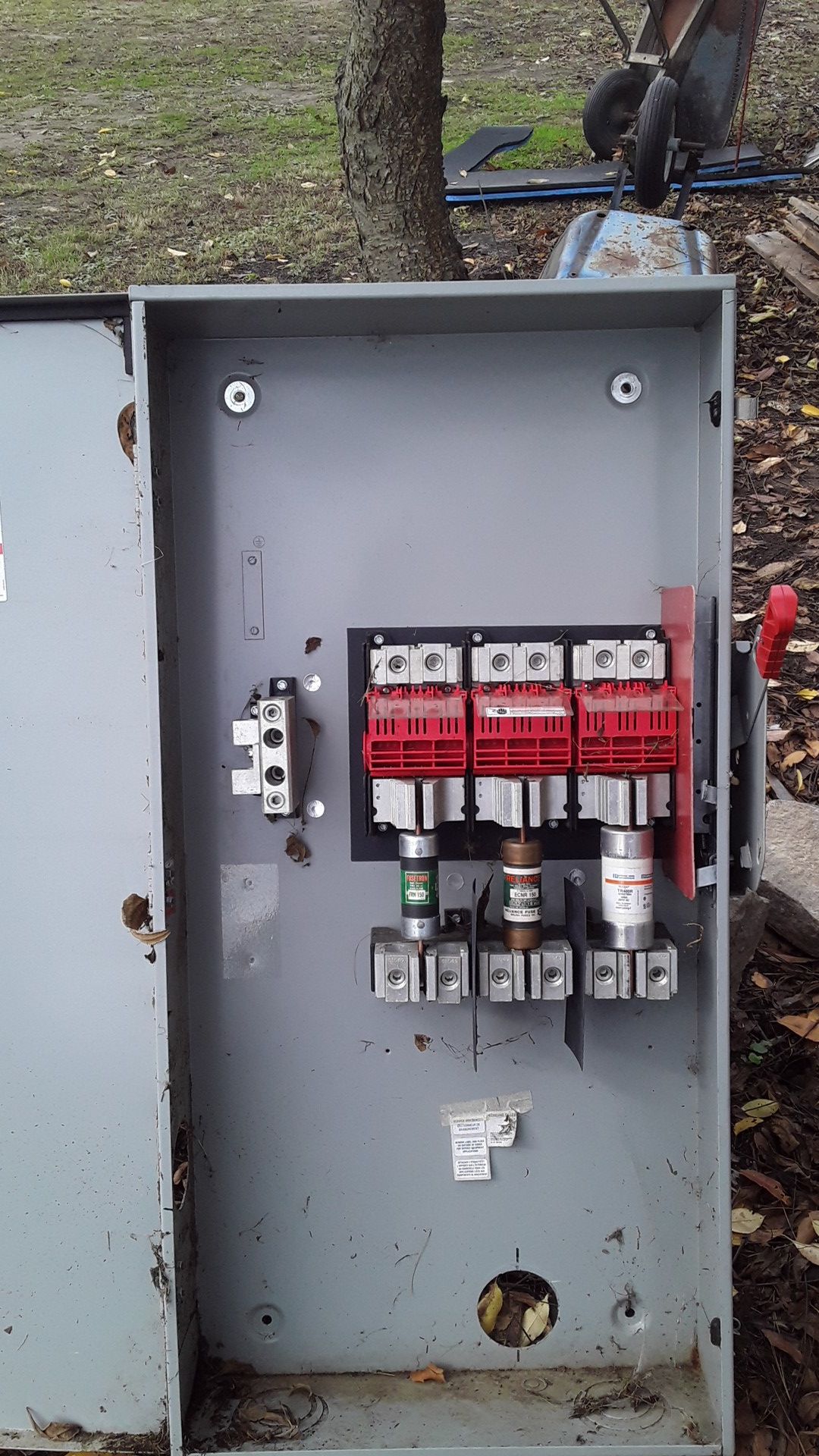 Siemens NEWelectrical shut off and meter base