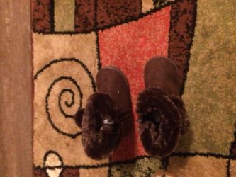 BRAND NEW BROWN POM POM BOOTS SIZE 6