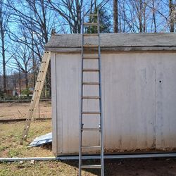 22 Foot Aluminum Extension Ladder