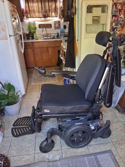 Electric wheel chair