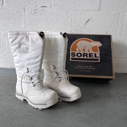 Sorel Snowlion Tall Women's Snow Boots Size 8  White