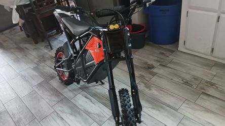 Spacewalk x01 dirtbike goes 40