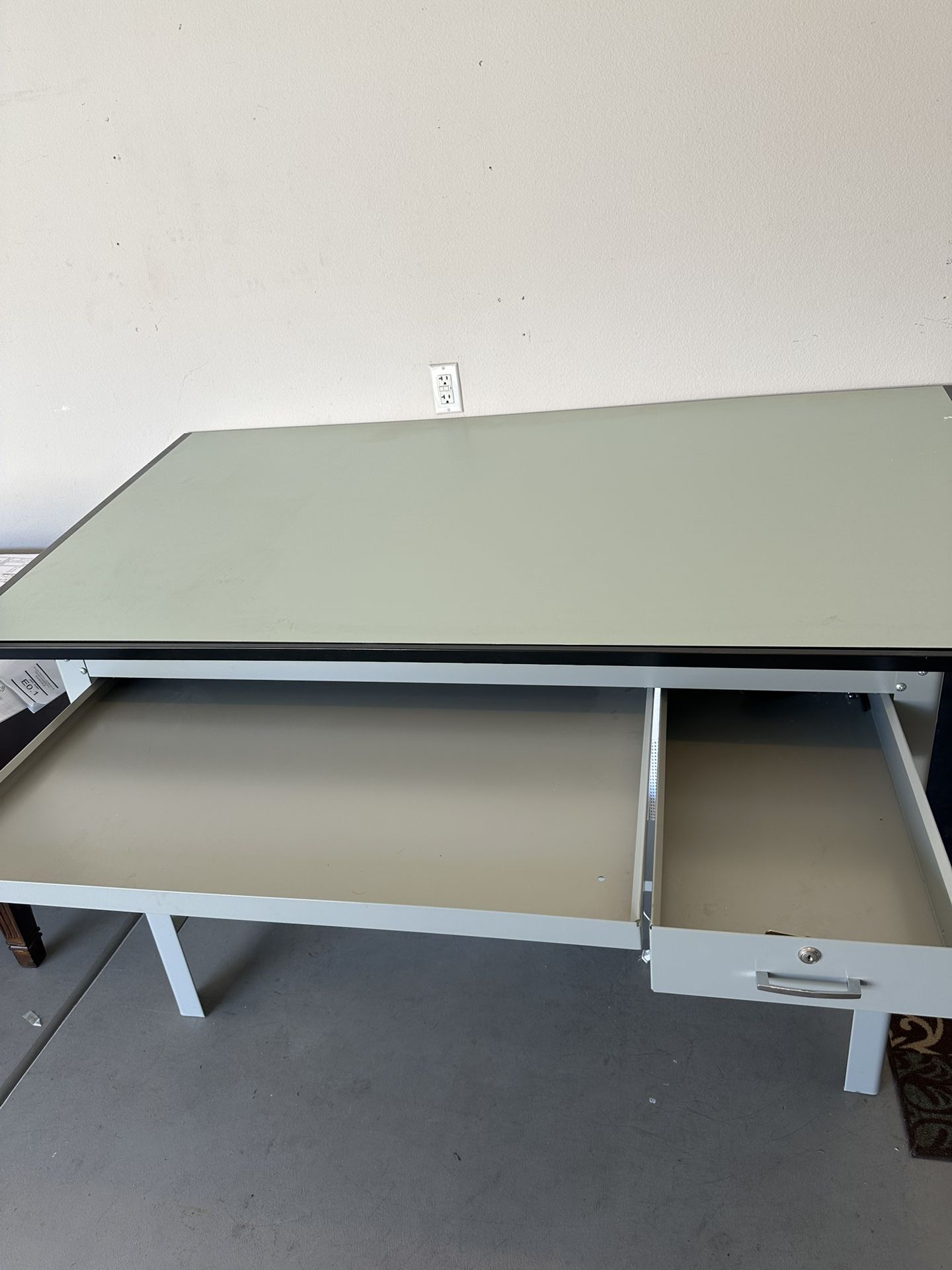 SAFCO Construction Plan Table 72x38.5