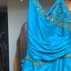 Beautiful Blue Dress Size 