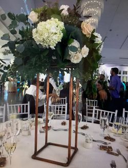 Copper center piece stand