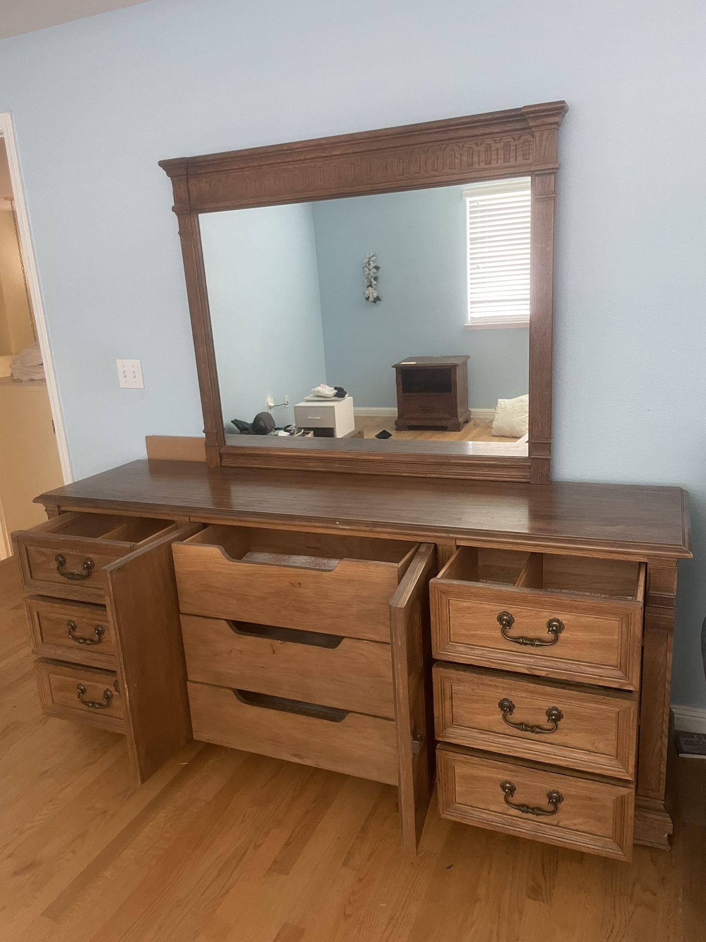 Long Dresser With Mirror