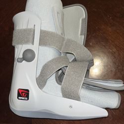 Medical Walking Boot