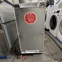 🔥 New Open Box – Price Today $1,999 🔥  Scotsman Brilliance 80 lb. 15-Inch Outdoor-Rated Nugget Ice Maker Model: SCN60PA-1SU Condition: New Open Box 