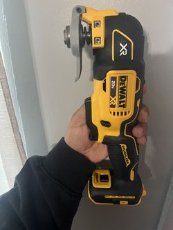 Dewalt 20v XR Brushless Oscillating Multi Tool Only