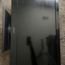 Emerson 40” TV